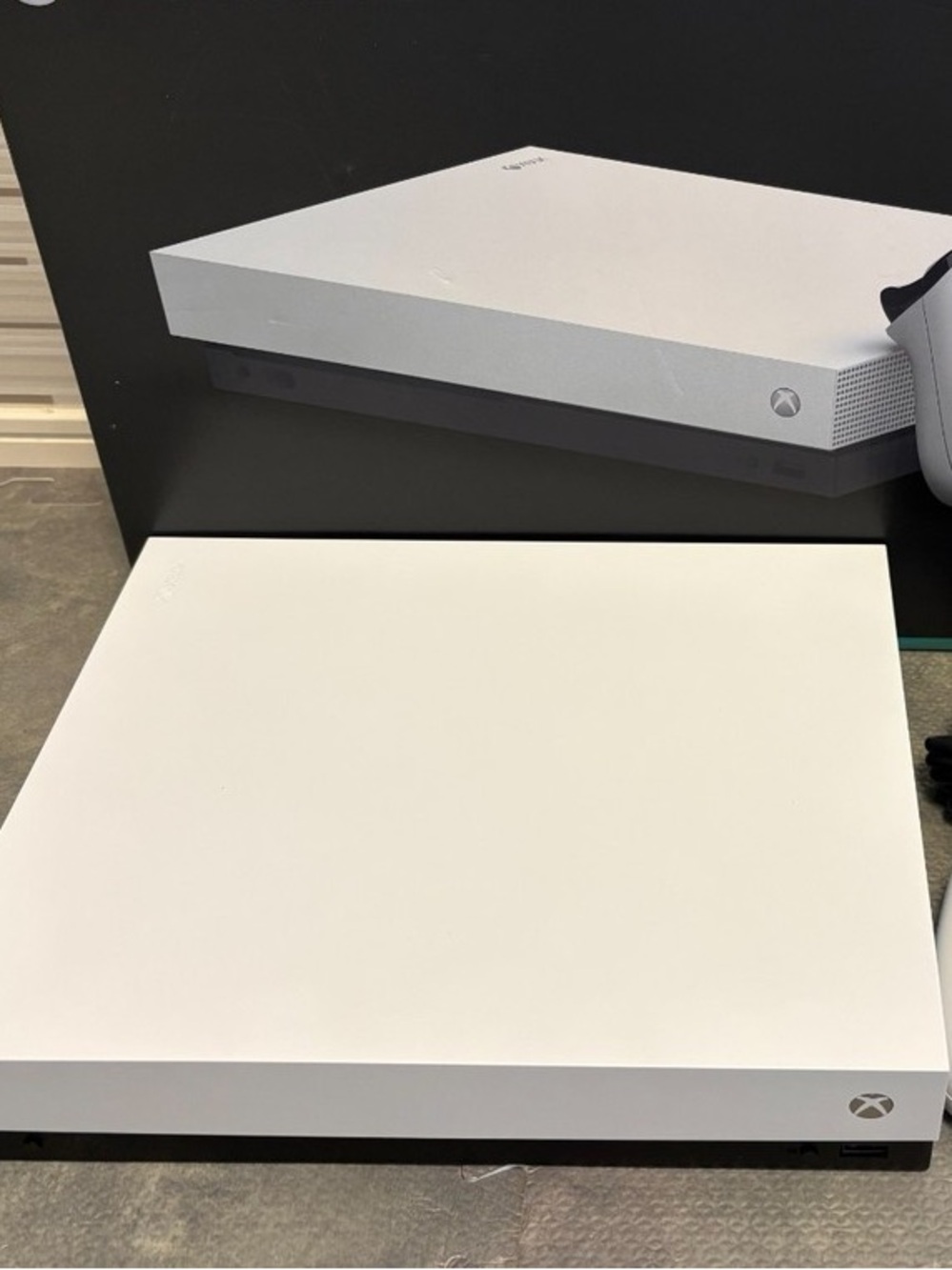 Xbox White Console with White Wireless Controller and Pink Wireless Controller